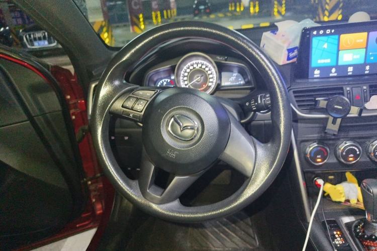 Used Mazda CX-4 2016 2.0L Automatic 2WD Blue Sky Dynamic Edition Steering Wheel