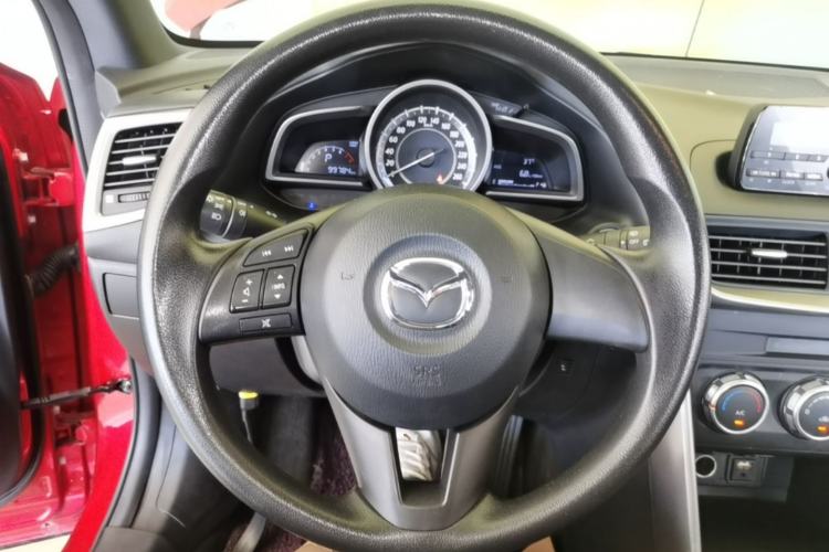 Used Mazda CX-4 2016 2.0L Automatic 2WD Blue Sky Dynamic Edition Steering Wheel