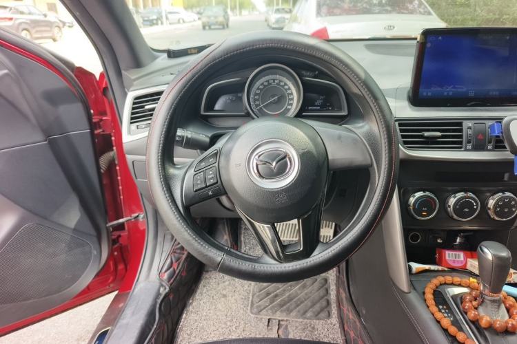 Used Mazda CX-4 2016 2.0L Automatic 2WD Blue Sky Dynamic Edition Steering Wheel