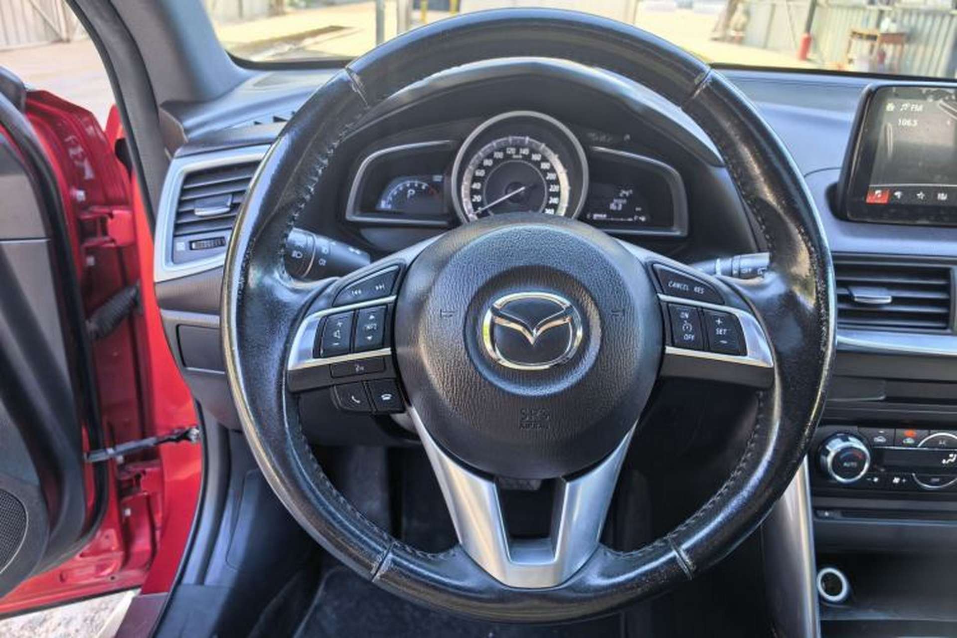 Used Mazda CX-4 2016 2.0L Automatic 2WD Blue Sky Luxury Edition Steering Wheel