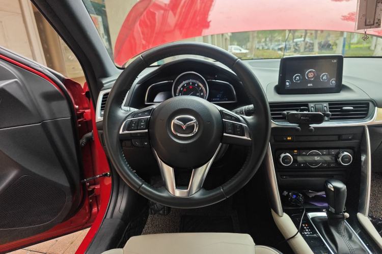 Used Mazda CX-4 2016 2.0L Automatic Two-Wheel Drive Blue Sky Leading Edition Steering Wheel