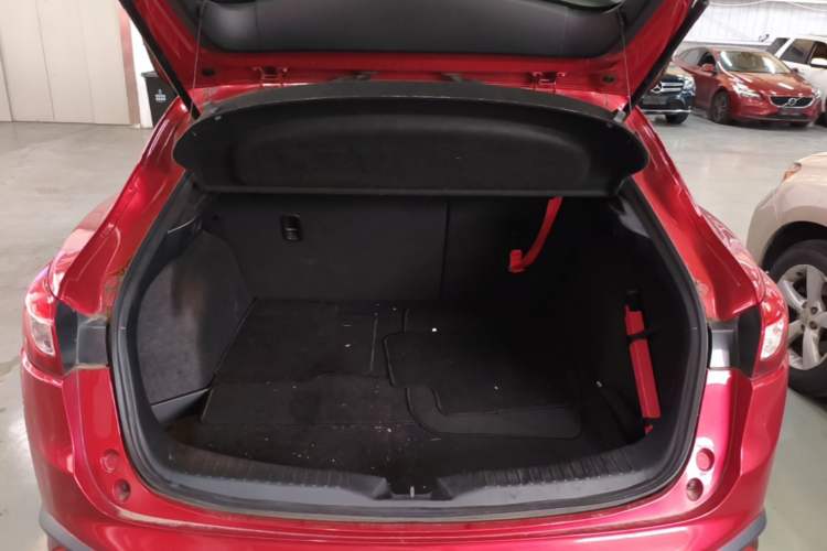 Used Mazda CX-4 2016 2.5L Automatic 4x4 Sky Blue Passion Edition Trunk