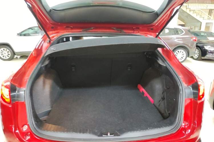 Used Mazda CX-4 2016 2.0L Automatic 2WD Blue Sky Luxury Edition Trunk