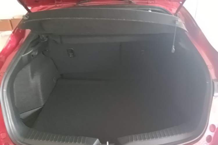 Used Mazda CX-4 2016 2.0L Automatic 2WD Blue Sky Dynamic Edition Trunk