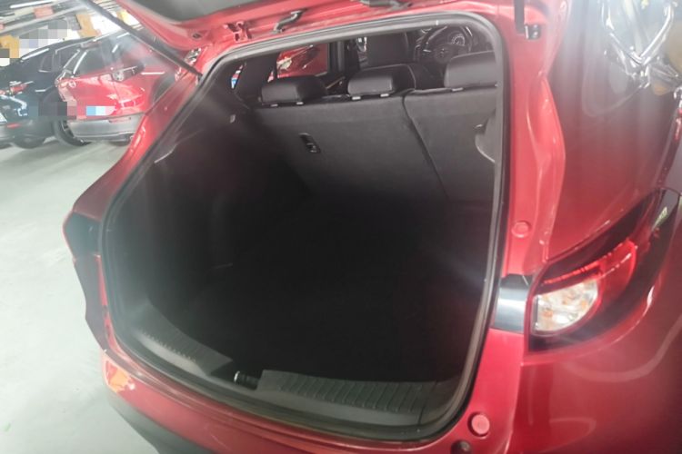 Used Mazda CX-4 2016 2.0L Automatic 2WD Blue Sky Dynamic Edition Trunk