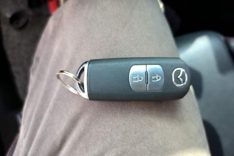 Used Mazda CX-4 2016 2.0L Automatic 2WD Blue Sky Dynamic Edition Vehicle Key