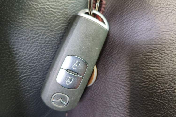 Used Mazda CX-4 2016 2.0L Automatic 2WD Blue Sky Luxury Edition Vehicle Key