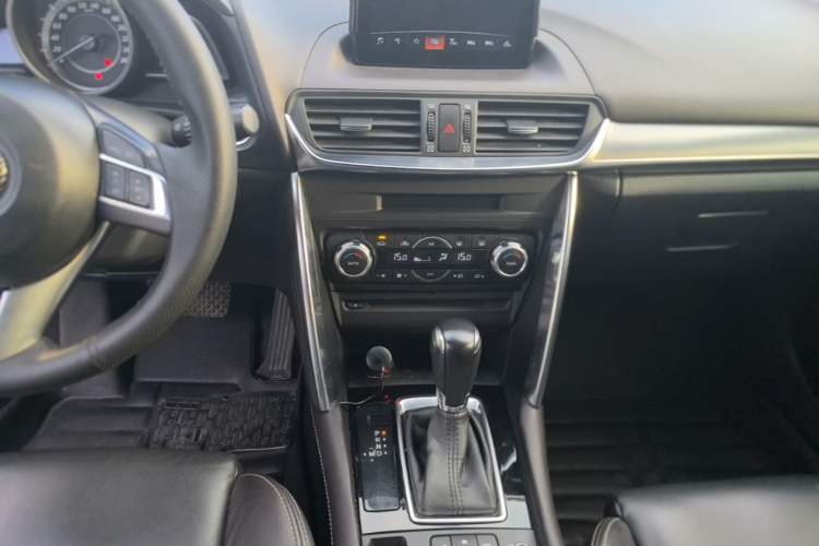 Used Mazda CX-4 2016 2.0L Automatic 2WD Blue Sky Luxury Edition Audio And AC Panel