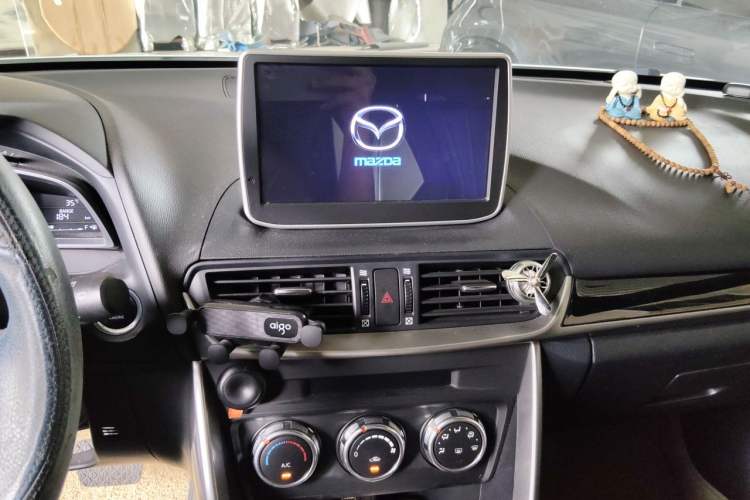 Used Mazda CX-4 2016 2.0L Automatic 2WD Blue Sky Dynamic Edition Audio And AC Panel