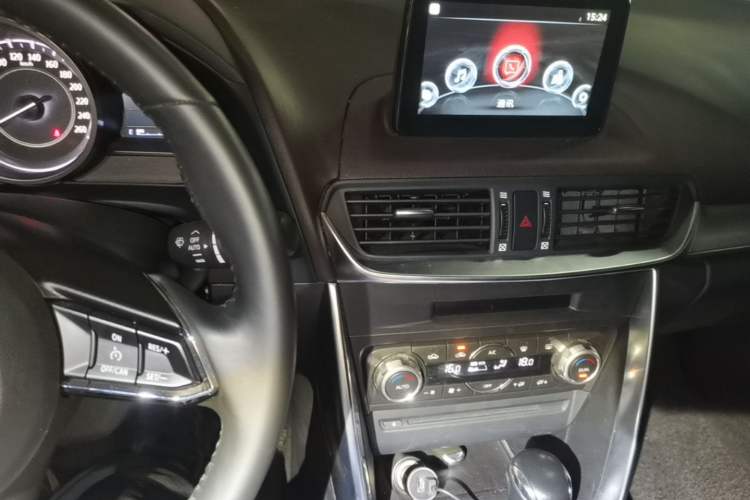 Used Mazda CX-4 2016 2.0L Automatic 2WD Blue Sky Luxury Edition Audio And AC Panel