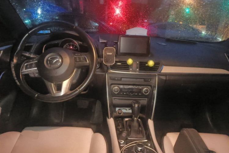 Used Mazda CX-4 2016 2.5L Automatic 4x4 Bluetide Fearless Edition Center Console