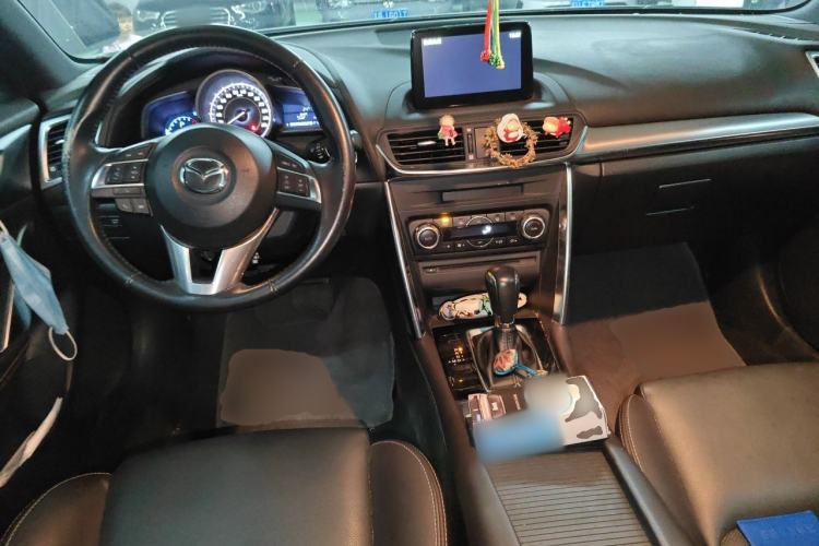 Used Mazda CX-4 2016 2.0L Automatic 2WD Blue Sky Luxury Edition Center Console