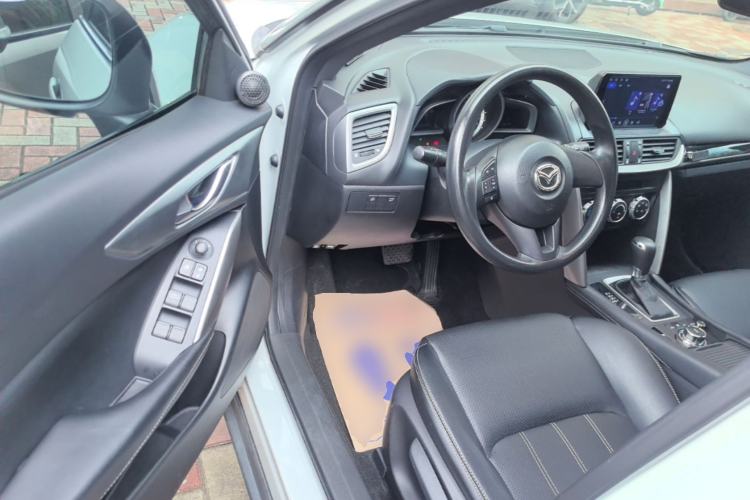 Used Mazda CX-4 2016 2.0L Automatic 2WD Blue Sky Dynamic Edition Driver Seat