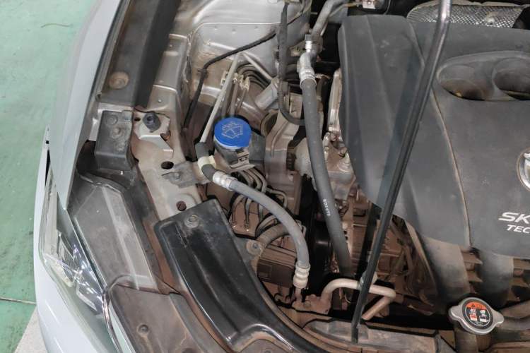 Used Mazda CX-4 2016 2.0L Automatic 2WD Blue Sky Luxury Edition Engine Bay Right