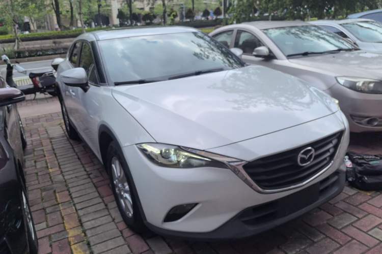 Used Mazda CX-4 2016 2.0L Automatic 2WD Blue Sky Dynamic Edition Front Right 45 Deg