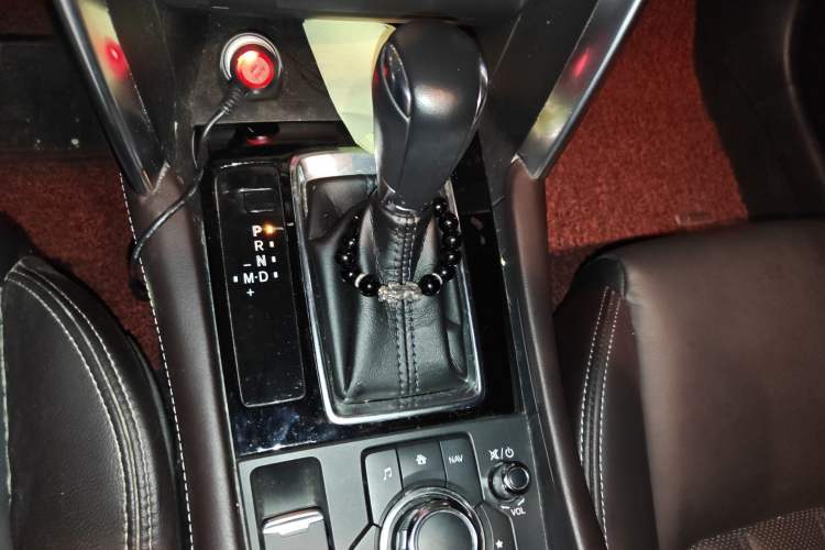 Used Mazda CX-4 2016 2.5L Automatic 4x4 Sky Blue Passion Edition Gear Lever