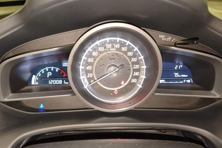 Used Mazda CX-4 2016 2.0L Automatic 2WD Blue Sky Dynamic Edition Instrument Cluster