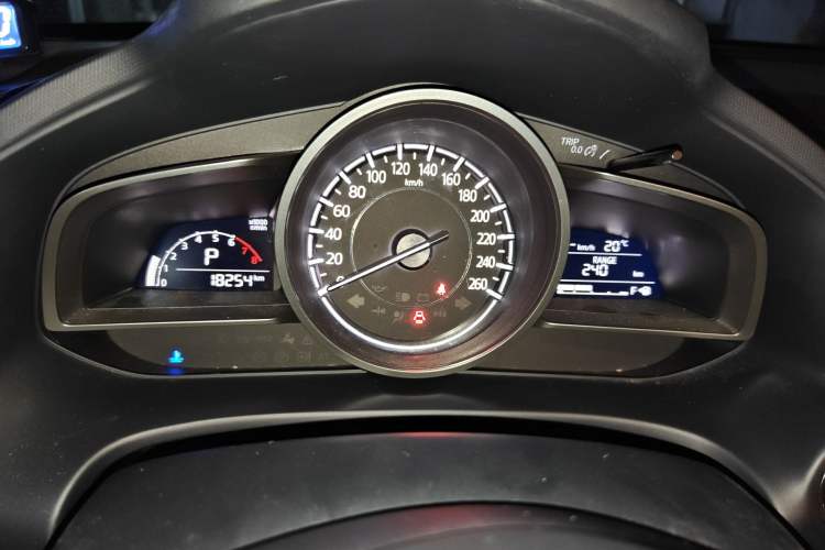 Used Mazda CX-4 2016 2.5L Automatic 4x4 Sky Blue Passion Edition Instrument Cluster
