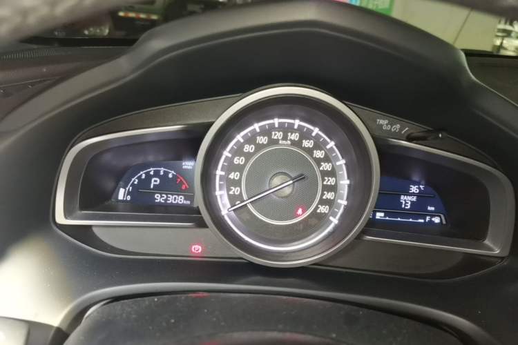 Used Mazda CX-4 2016 2.0L Automatic 2WD Blue Sky Luxury Edition Instrument Cluster