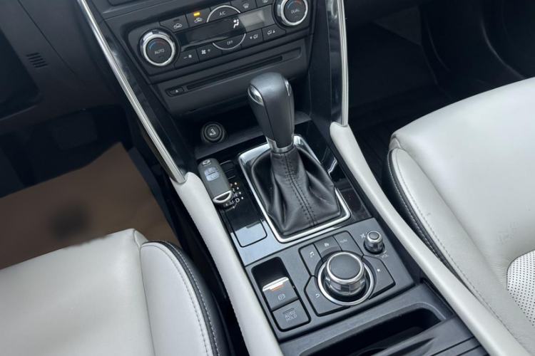 Used Mazda CX-4 2016 2.5L Automatic 4x4 Bluetide Fearless Edition Interior 2