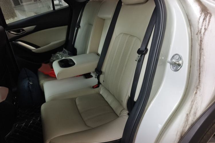 Used Mazda CX-4 2016 2.5L Automatic 4x4 Bluetide Fearless Edition Interior 4