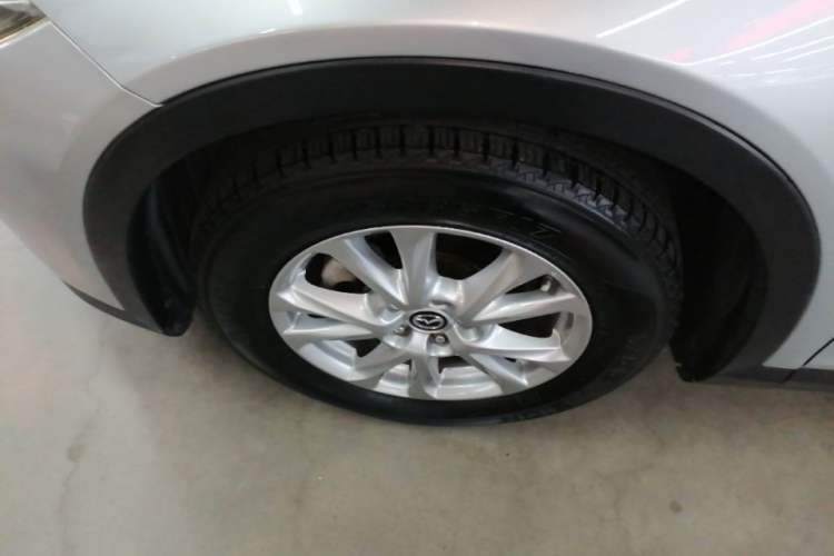 Used Mazda CX-4 2016 2.0L Automatic 2WD Blue Sky Dynamic Leather Edition Left Front Wheel Hub