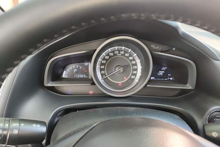 Used Mazda CX-4 2016 2.0L Automatic 2WD Blue Sky Dynamic Leather Edition Odometer Close Up