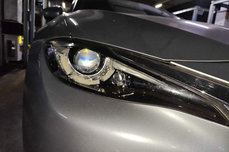 Used Mazda CX-4 2016 2.5L Automatic 4x4 Sky Blue Passion Edition Right Front Headlight