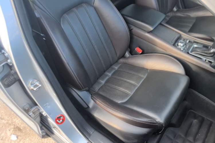 Used Mazda CX-4 2016 2.0L Automatic 2WD Blue Sky Luxury Edition Right Front Seat