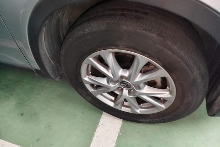 Used Mazda CX-4 2016 2.0L Automatic 2WD Blue Sky Luxury Edition Right Front Wheel Hub