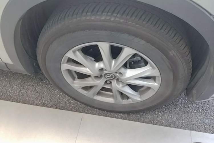 Used Mazda CX-4 2016 2.0L Automatic 2WD Blue Sky Luxury Edition Right Front Wheel Hub