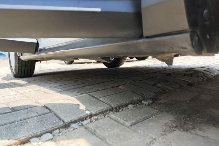 Used Mazda CX-4 2016 2.0L Automatic 2WD Blue Sky Dynamic Edition Right Side Sill
