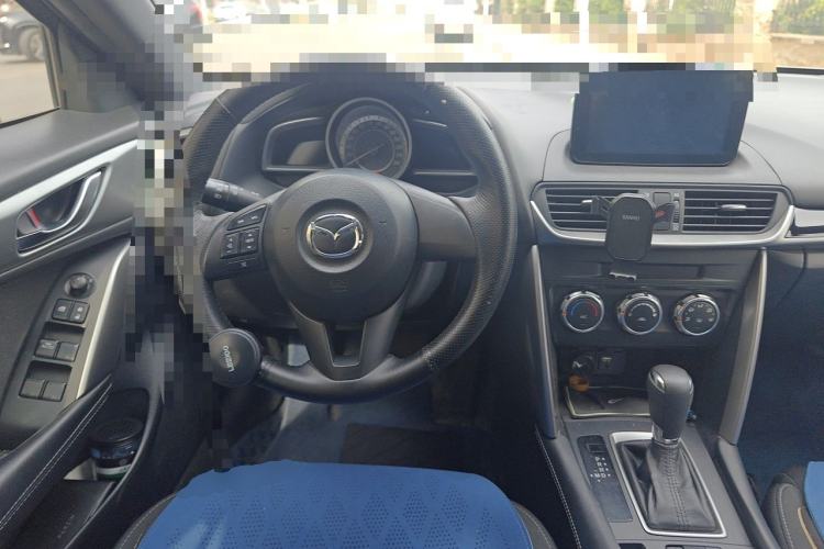 Used Mazda CX-4 2016 2.0L Automatic 2WD Blue Sky Dynamic Edition Steering Wheel