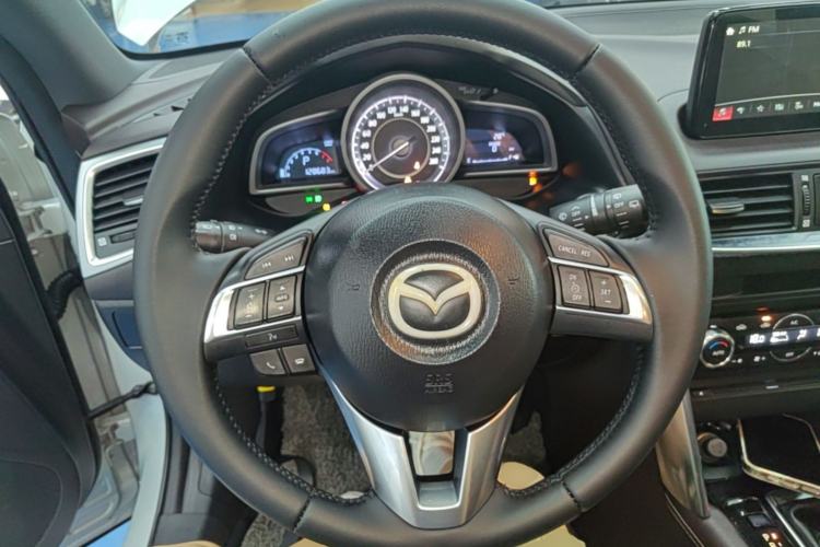 Used Mazda CX-4 2016 2.0L Automatic 2WD Blue Sky Luxury Edition Steering Wheel