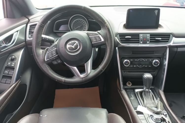 Used Mazda CX-4 2016 2.0L Automatic 2WD Blue Sky Luxury Edition Steering Wheel