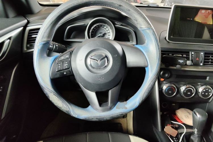 Used Mazda CX-4 2016 2.0L Automatic 2WD Blue Sky Dynamic Edition Steering Wheel