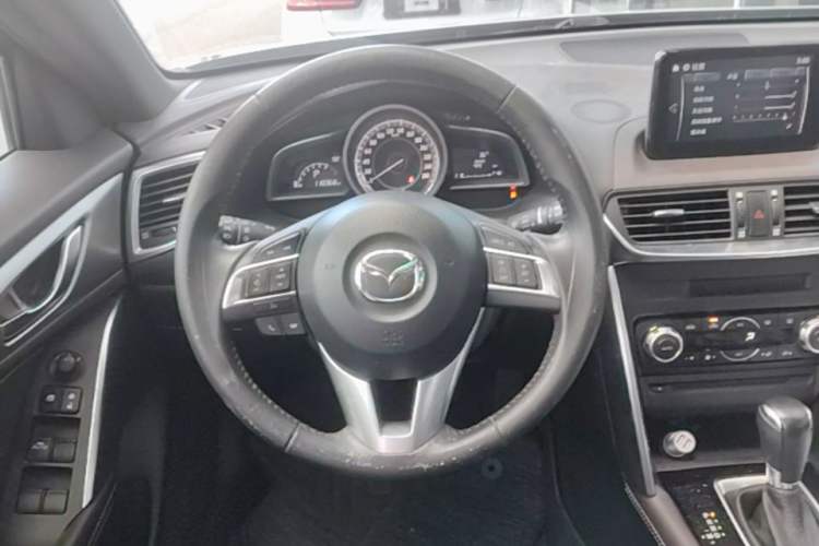 Used Mazda CX-4 2016 2.0L Automatic 2WD Blue Sky Luxury Edition Steering Wheel