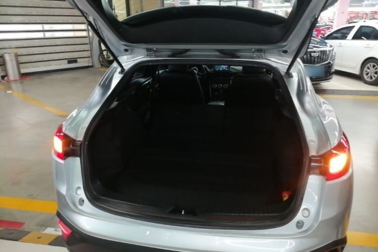 Used Mazda CX-4 2016 2.0L Automatic 2WD Blue Sky Dynamic Leather Edition Trunk