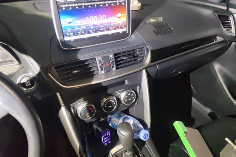 Used Mazda CX-4 2016 2.0L Automatic 2WD Blue Sky Dynamic Edition Audio And AC Panel