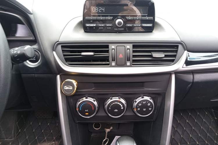 Used Mazda CX-4 2016 2.0L Automatic 2WD Blue Sky Dynamic Edition Audio And AC Panel
