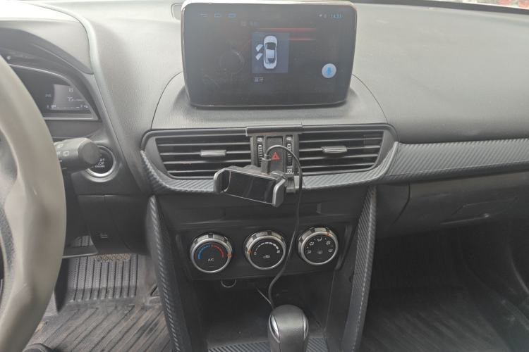 Used Mazda CX-4 2016 2.0L Automatic 2WD Blue Sky Dynamic Edition Audio And AC Panel