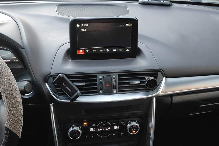 Used Mazda CX-4 2016 2.0L Automatic 2WD Blue Sky Luxury Edition Audio And AC Panel