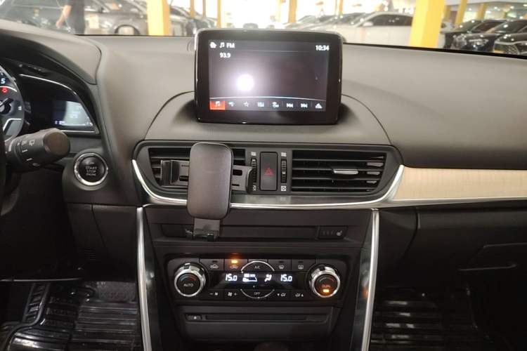 Used Mazda CX-4 2016 2.0L Automatic Two-Wheel Drive Blue Sky Leading Edition Audio And AC Panel