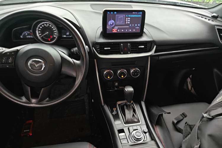 Used Mazda CX-4 2016 2.0L Automatic 2WD Blue Sky Dynamic Edition Audio And AC Panel