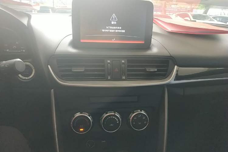 Used Mazda CX-4 2016 2.0L Automatic 2WD Blue Sky Dynamic Edition Audio And AC Panel