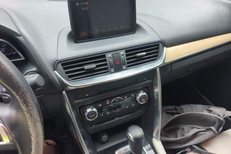 Used Mazda CX-4 2016 2.5L Automatic 4x4 Bluetide Fearless Edition Audio And AC Panel