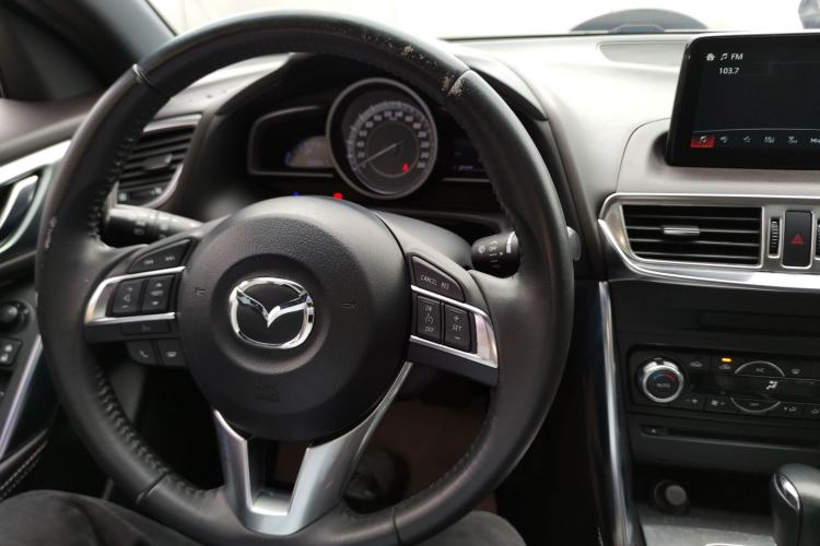 Used Mazda CX-4 2016 2.0L Automatic 2WD Blue Sky Luxury Edition Center Console