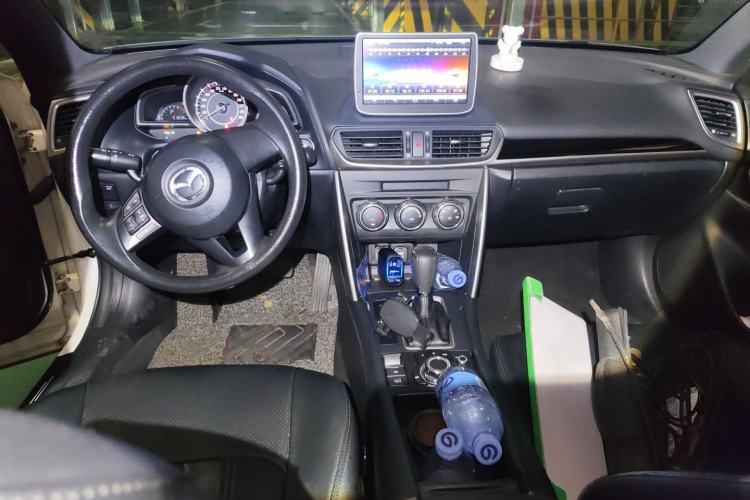 Used Mazda CX-4 2016 2.0L Automatic 2WD Blue Sky Dynamic Edition Center Console