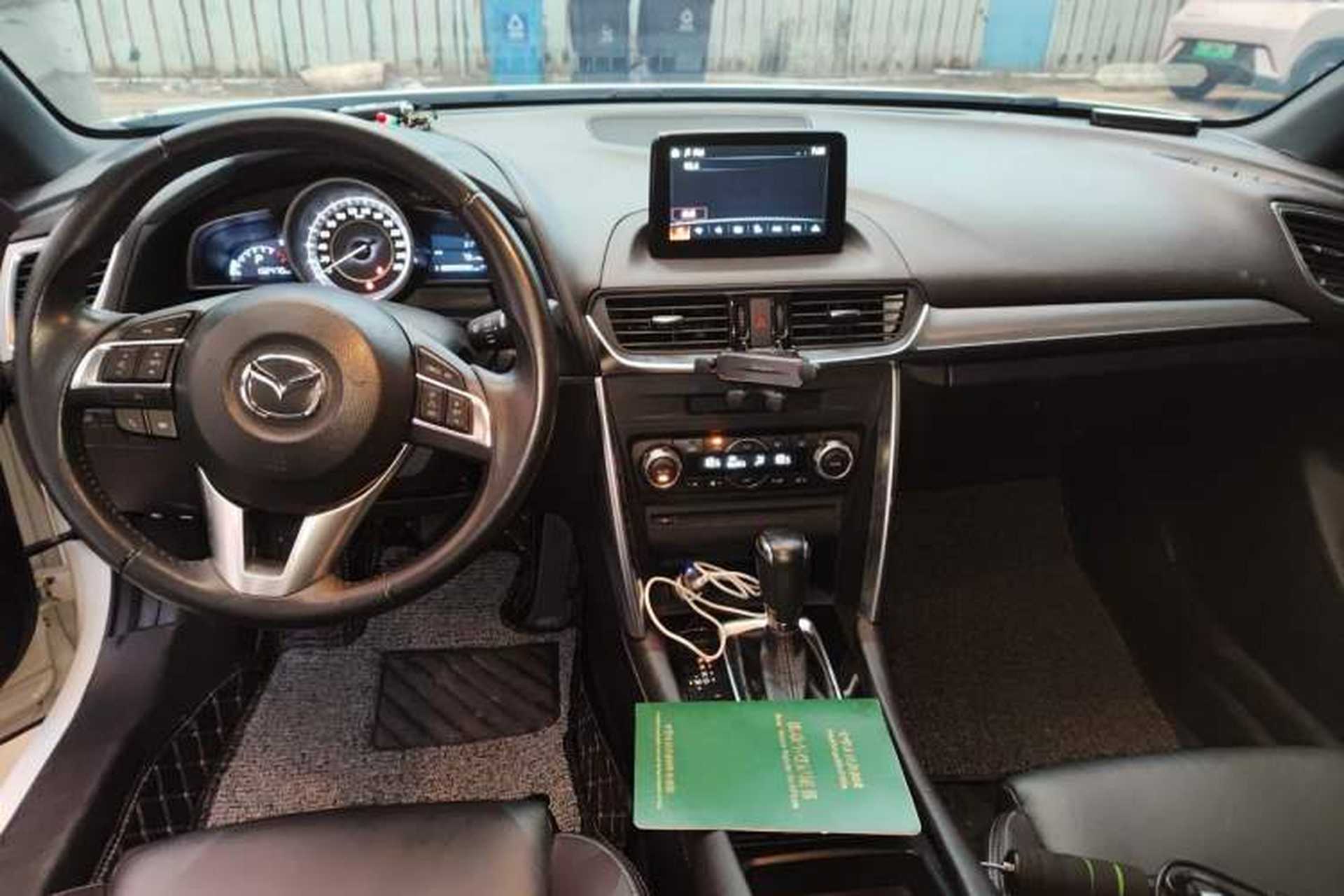Used Mazda CX-4 2016 2.0L Automatic 2WD Blue Sky Luxury Edition Center Console