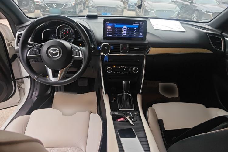 Used Mazda CX-4 2016 2.5L Automatic 4x4 Bluetide Fearless Edition Center Console